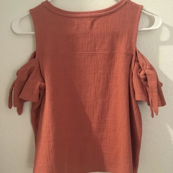 Madewell cold shoulder top - Picture 6 of 6